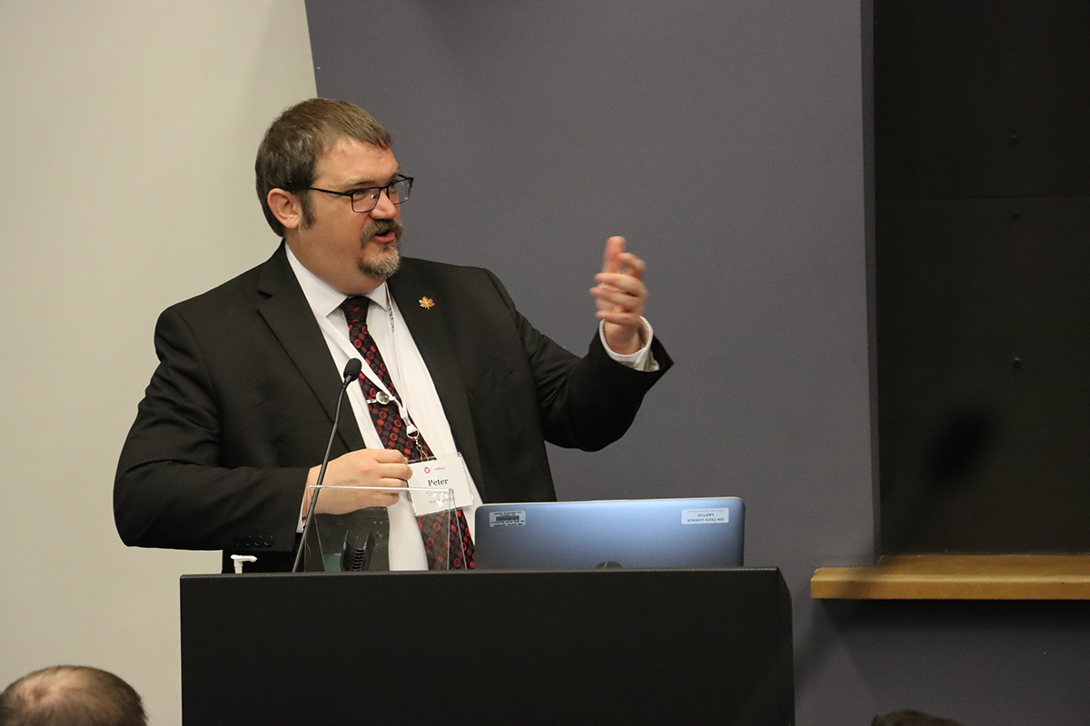 Peter Voderburg, chief of Broadband Ohio, gesturing during presentation at Fall 2022 OARnet Member Meeting